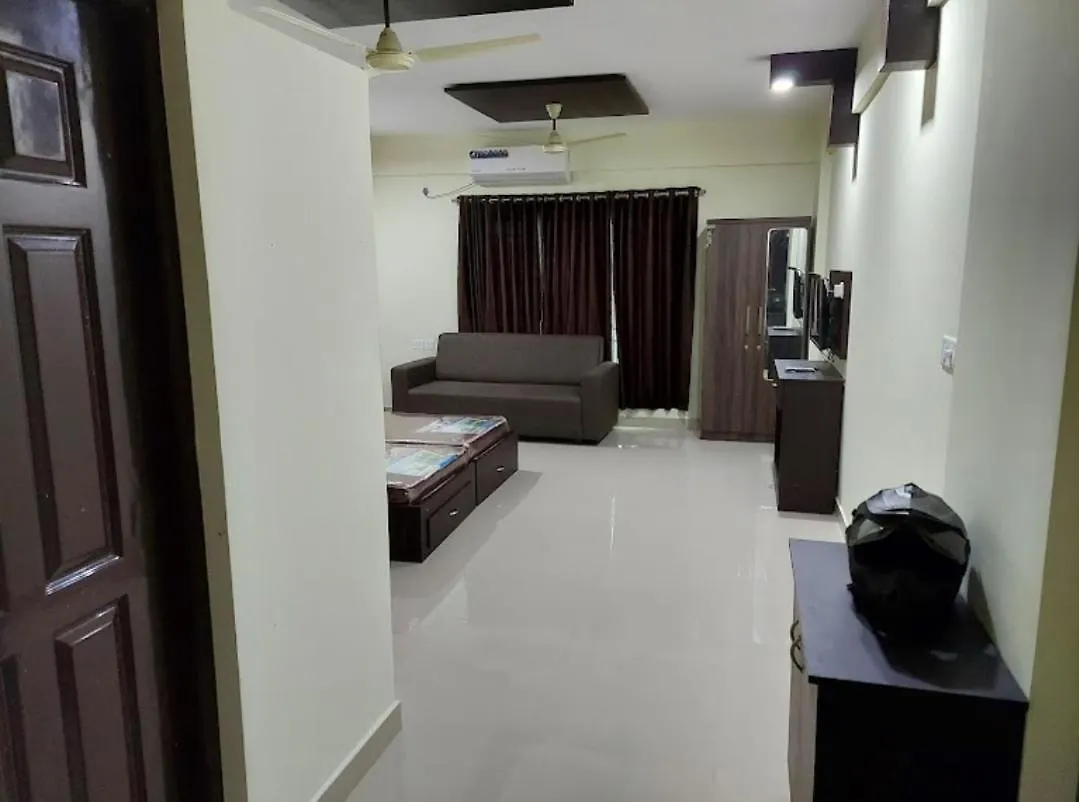 Апартаменты Apple 1 Bhk Appartment Kaladi
